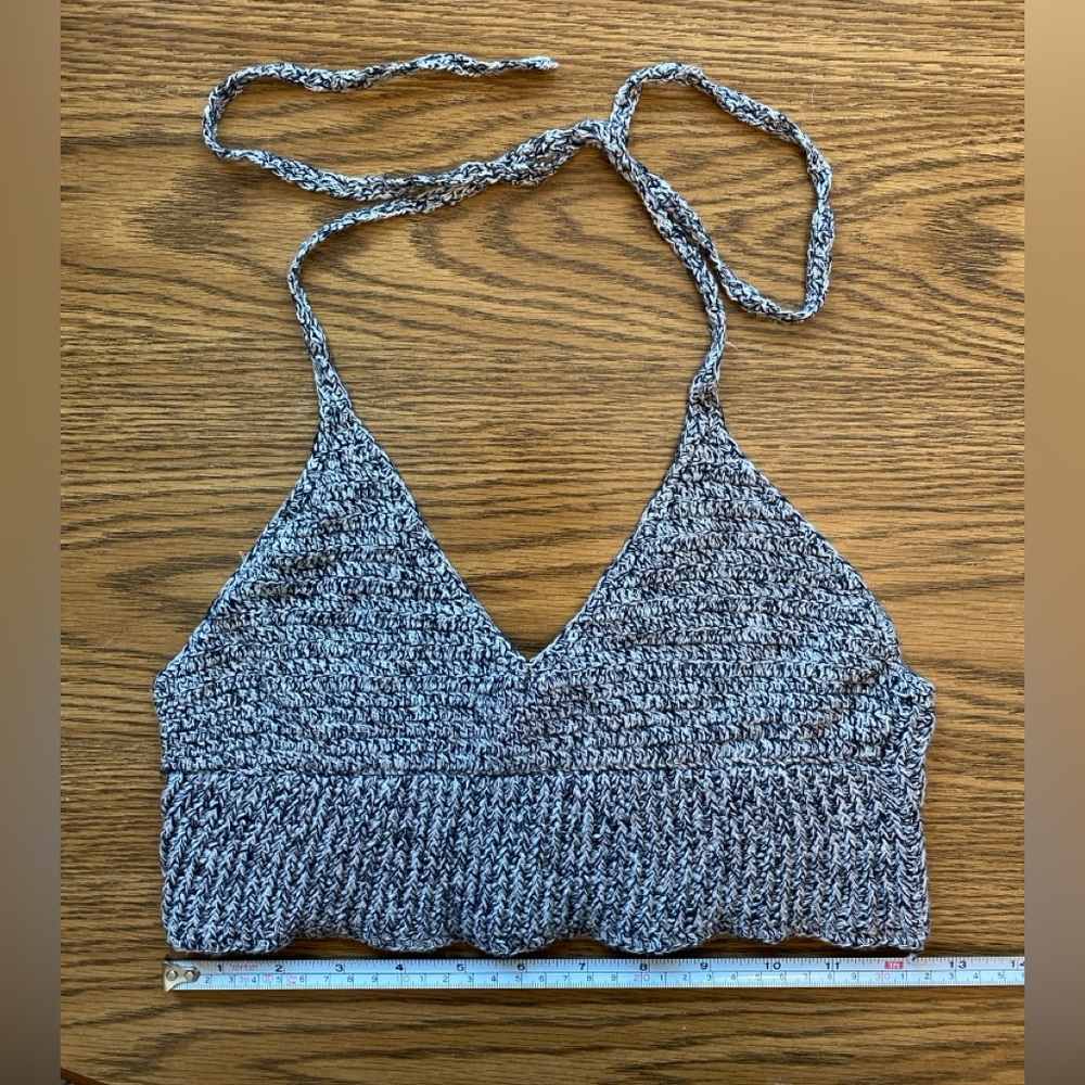 Forever 21 Knit Halter Crop Top | S